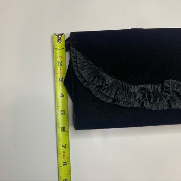 Andre Cellini Vintage Velvet Crossbody Clutch - Picture 10 of 15